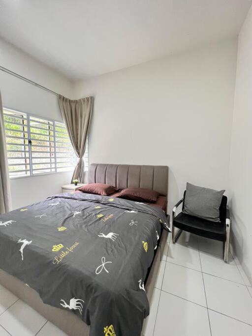 Lily King Apartment *